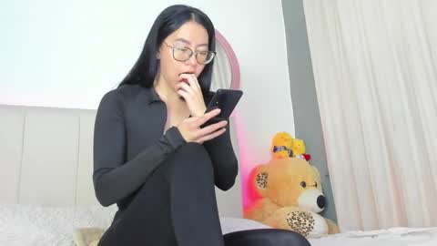 Snapshot of lisaa_a chatting on December 2024 01:25:02 AM Lisa online show from December 2024 01:25:02 AM