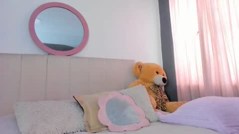 Snapshot of lisaa_a chatting on February 2025 10:39:02 PM Lisa online show from February 2025 10:39:02 PM