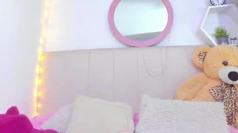 Snapshot of lisaa_a chatting on November 2025 12:21:01 AM Lisa online show from November 2025 12:21:01 AM