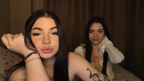 Snapshot of lisaanddenis chatting on December 2025 02:26:01 PM Lisa and Den online show from December 2025 02:26:01 PM