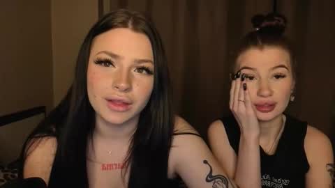 Lisa and Den online show from December 2025 03:19:02 PM