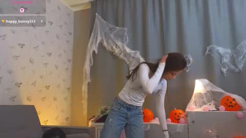 Lisa online show from October 2025 01:34:01 PM