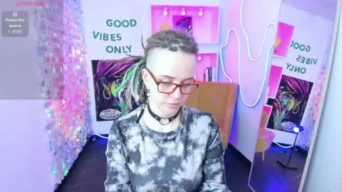 Lisa online show from April 2026 05:27:02 AM