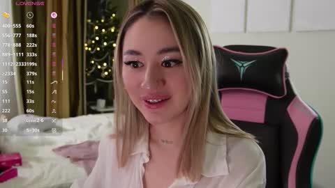 Snapshot of lisamayson chatting on December 2025 05:53:01 PM LISA online show from December 2025 05:53:01 PM