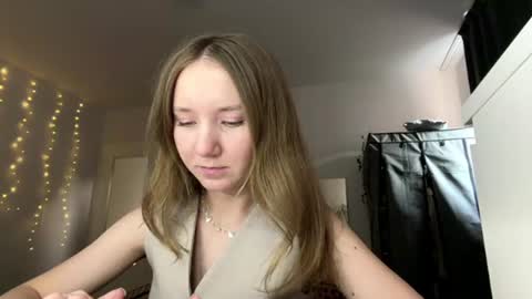 Snapshot of lisasmall chatting on July 2026 06:21:01 PM lisasmall online show from July 2026 06:21:01 PM