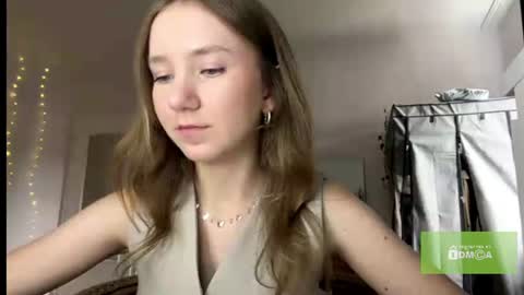 Snapshot of lisasmall chatting on July 2026 04:44:01 PM lisasmall online show from July 2026 04:44:01 PM