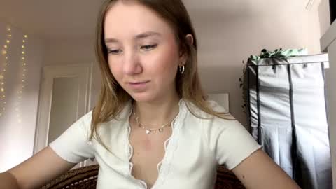 Snapshot of lisasmall chatting on July 2026 04:38:01 PM lisasmall online show from July 2026 04:38:01 PM