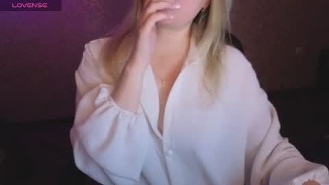 Snapshot of lisenok26 chatting on June 2026 10:54:02 PM Anna online show from June 2026 10:54:02 PM