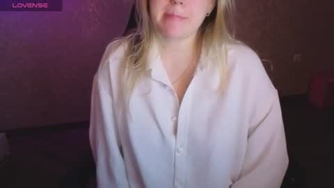 Snapshot of lisenok26 chatting on July 2026 12:04:02 AM Anna online show from July 2026 12:04:02 AM