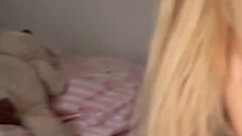 lisonya online show from May 2026 03:08:02 PM