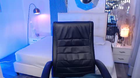 Andrea online show from July 2026 03:43:01 AM