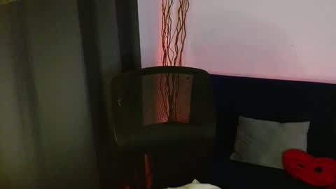  Liss  online show from December 2025 03:33:01 AM