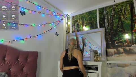 Lissa online show from December 2024 01:59:02 AM