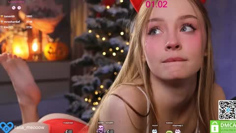 Snapshot of lissa_meooow chatting on February 2025 01:30:02 PM your Liza again. Next stream Dec. 1 at 2 or 3 GMT online show from February 2025 01:30:02 PM