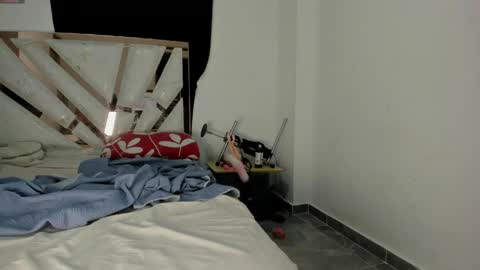 Snapshot of lissa_petitee chatting on April 2026 08:50:01 PM lissa_petitee online show from April 2026 08:50:01 PM