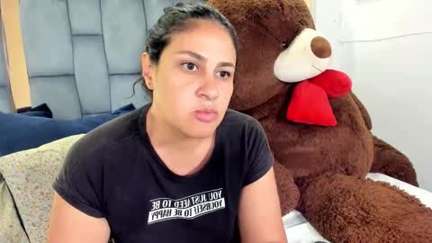 Snapshot of lissaharris chatting on December 2025 10:27:02 PM lissaharris online show from December 2025 10:27:02 PM