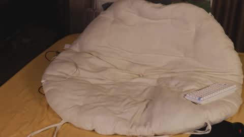 Lissa Ross online show from September 2025 08:01:02 PM