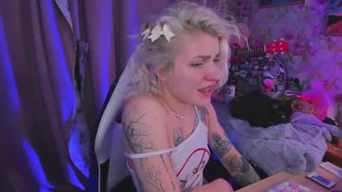 Lissa online show from February 2025 05:15:01 PM