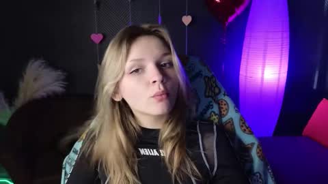 Lena online show from February 2025 08:01:01 AM