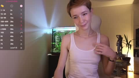 Alisa online show from December 2024 04:25:01 PM