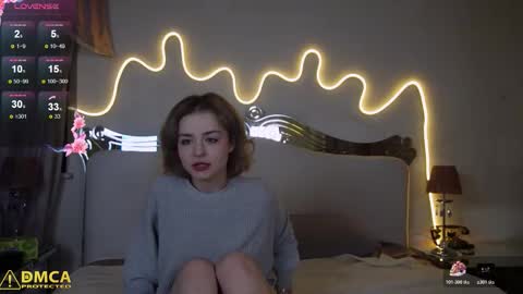 litt1e_emilyy online show from November 2025 10:19:02 PM