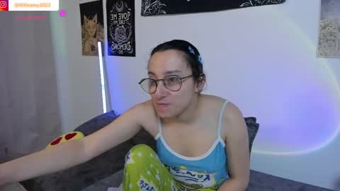 little__ammy online show from May 2026 08:52:02 AM
