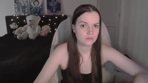 little__flowers online show from November 2025 09:20:02 AM