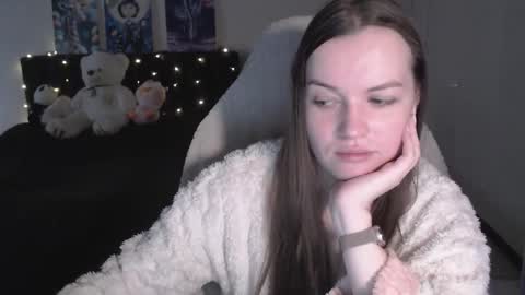 little__flowers online show from December 2025 08:32:02 AM