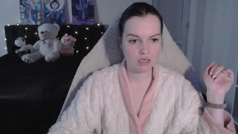 little__flowers online show from January 2026 10:21:02 AM