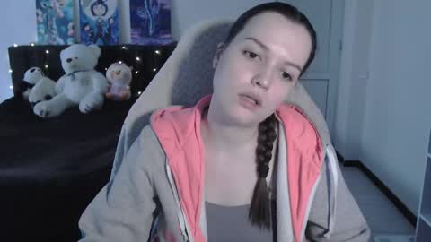 little__flowers online show from January 2026 09:14:01 AM