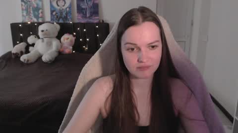 little__flowers online show from May 2026 08:54:01 AM