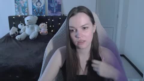 little__flowers online show from May 2026 09:15:02 AM