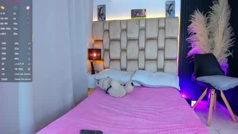 Snapshot of little__sophie18 chatting on June 2026 07:29:01 PM Sophie ---- connected from 1400 to 2100 Colombia time online show from June 2026 07:29:01 PM