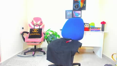 Snapshot of little_africa chatting on December 2024 09:40:02 AM little_africa online show from December 2024 09:40:02 AM