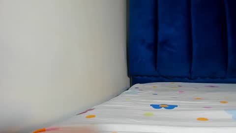 Snapshot of little_africa chatting on February 2025 10:37:02 AM little_africa online show from February 2025 10:37:02 AM