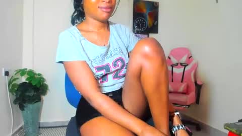 Snapshot of little_africa chatting on March 2025 09:17:02 AM little_africa online show from March 2025 09:17:02 AM