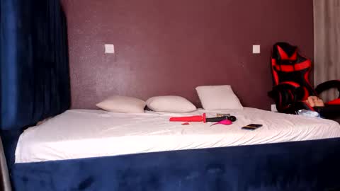 little_africa online show from May 2026 07:03:01 AM