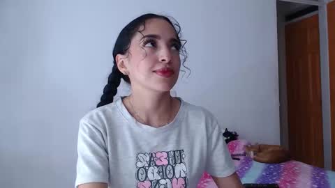 Snapshot of little_angelito2 chatting on November 2025 12:44:01 AM TU ANGELITO online show from November 2025 12:44:01 AM