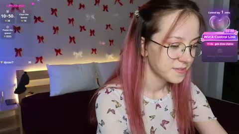 little_bliss online show from March 2025 07:32:02 PM