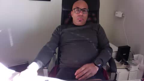 Snapshot of little_buddha chatting on November 2025 12:15:01 PM Pure Black Power online show from November 2025 12:15:01 PM