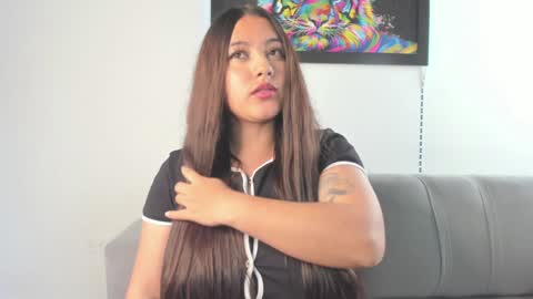 Independent model carolina online show from January 2025 08:00:01 PM