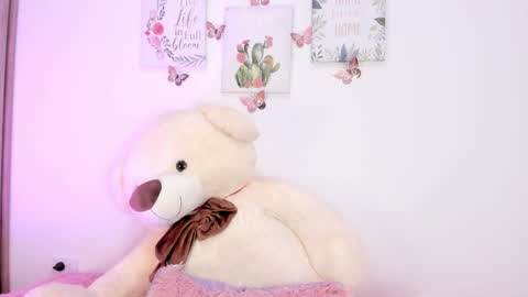 Snapshot of little_channel_ chatting on May 2026 10:09:02 AM online show from May 2026 10:09:02 AM