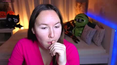 Snapshot of little_doll_meow chatting on October 2025 02:48:02 AM Alexandra online show from October 2025 02:48:02 AM