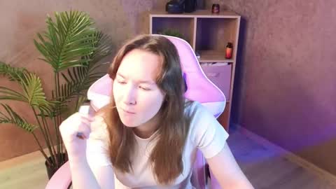Alexandra online show from April 2026 01:25:01 AM