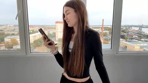 Viiola online show from October 2025 07:16:01 AM