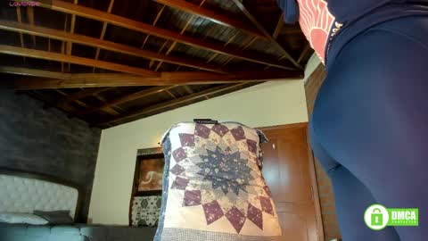 Izzi online show from April 2026 10:22:02 PM