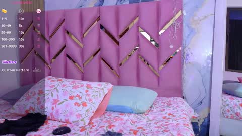 Snapshot of little_kayla_ chatting on September 2025 03:17:01 AM kayla Instagram kayla 71082 online show from September 2025 03:17:01 AM