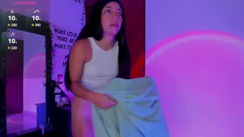 Snapshot of little_kayla_ chatting on September 2025 12:04:01 AM kayla Instagram kayla 71082 online show from September 2025 12:04:01 AM