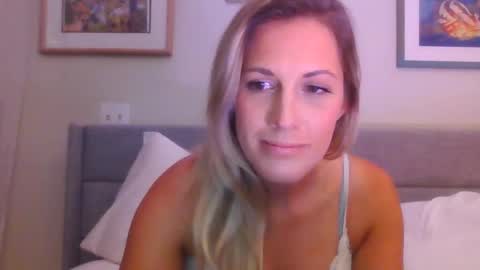 Snapshot of little_lies chatting on February 2025 04:54:01 AM little lies online show from February 2025 04:54:01 AM