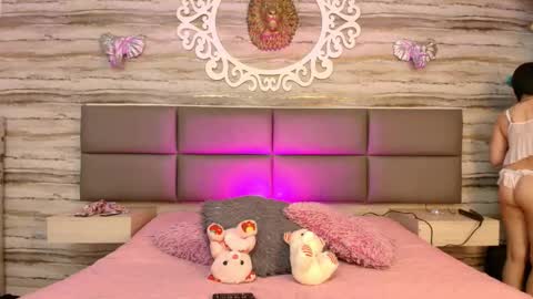 little_mayy online show from February 2026 12:33:01 PM